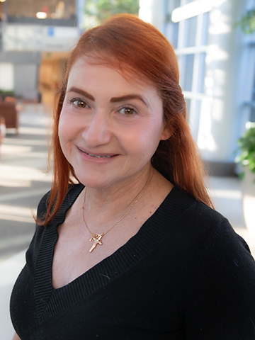 Selena Bartelson-Andrews 