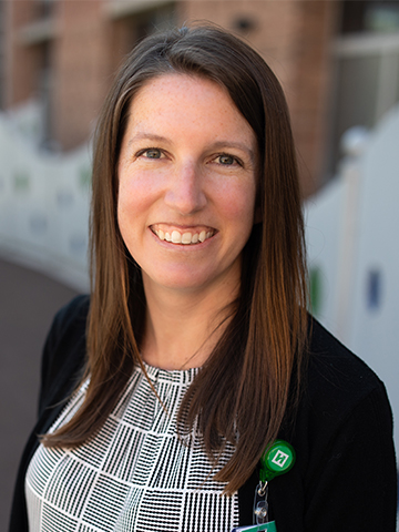 Photo of Jennifer Dale, FNP